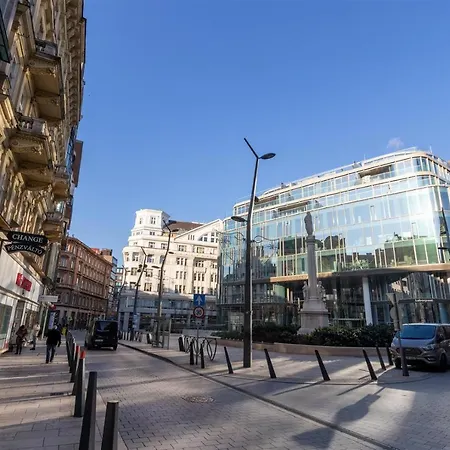 Lägenhet Premium Szervita Square Budapest