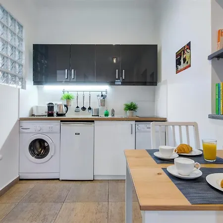 Apartment Premium Studio Szervita Square Budapest